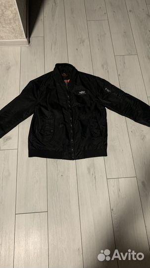 Бомбер alpha industries