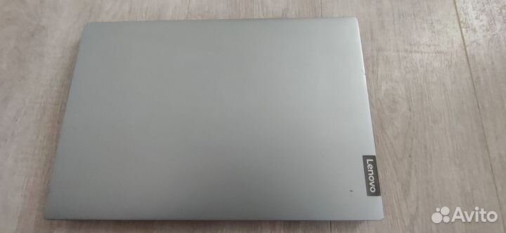 Ноутбук lenovo