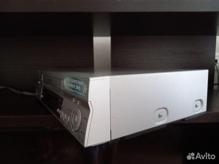 Видеомагнитофон JVC HR S8955EE