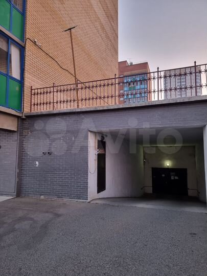Машиноместо, 24 м²
