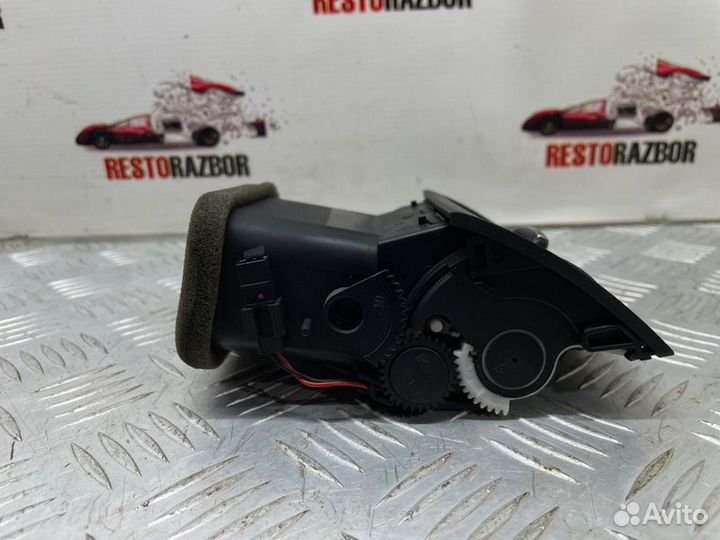 Дефлектор воздушный Audi A8 седан BFM 2006