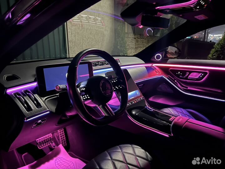 Контурная подсветка салона авто