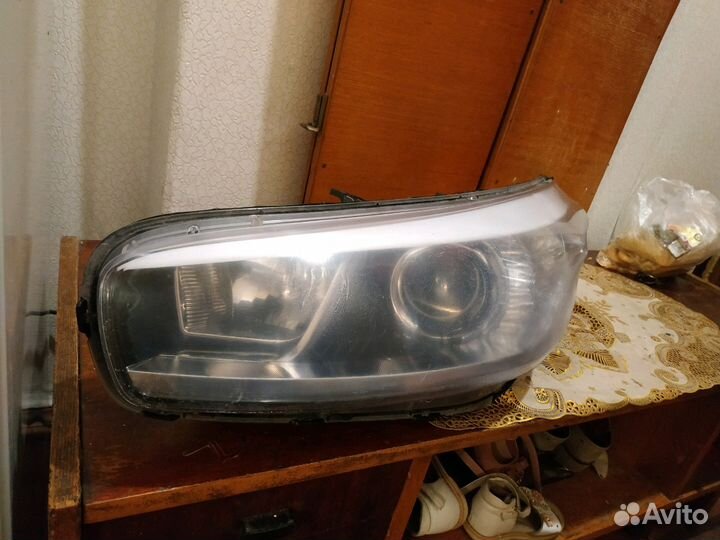 Фара Kia Ceed правая