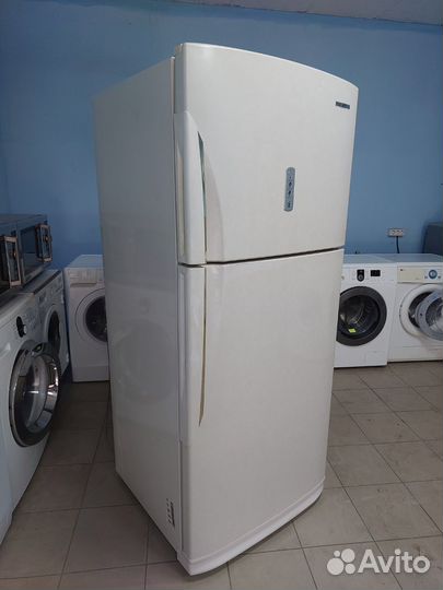 Холодильник Samsung широкий