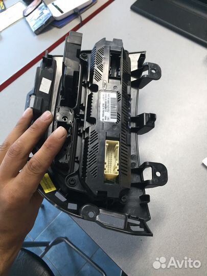 Форд фокус 3 панель управления кондиционером