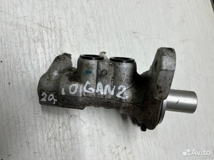 Главный тормозной цилиндр Renault Logan 2 2020