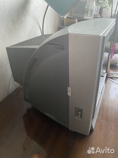 Телевизор samsung