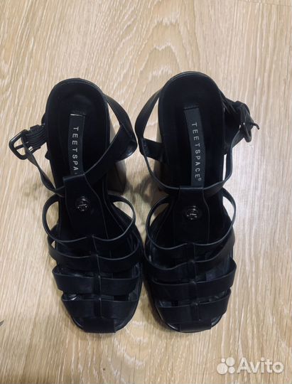 Босоножки женские 38 размер