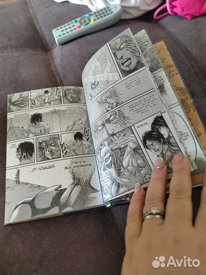 Манга атака титанов 10, 12 томы