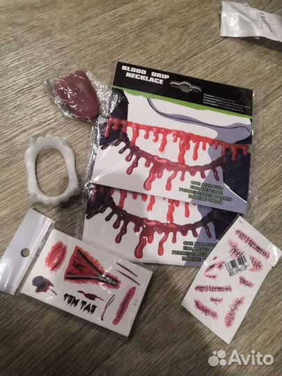 Зубы, кровь, шрамы для хеллоуина