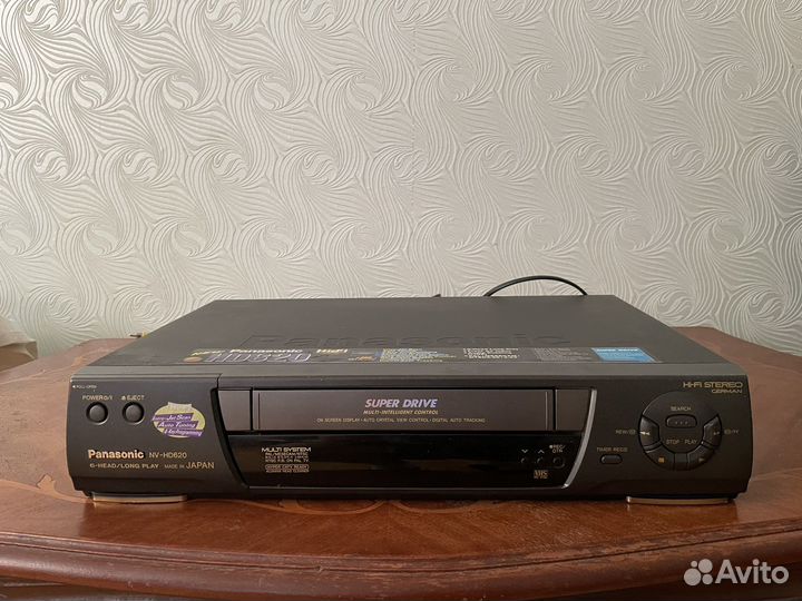 Видеомагнитофон panasonic