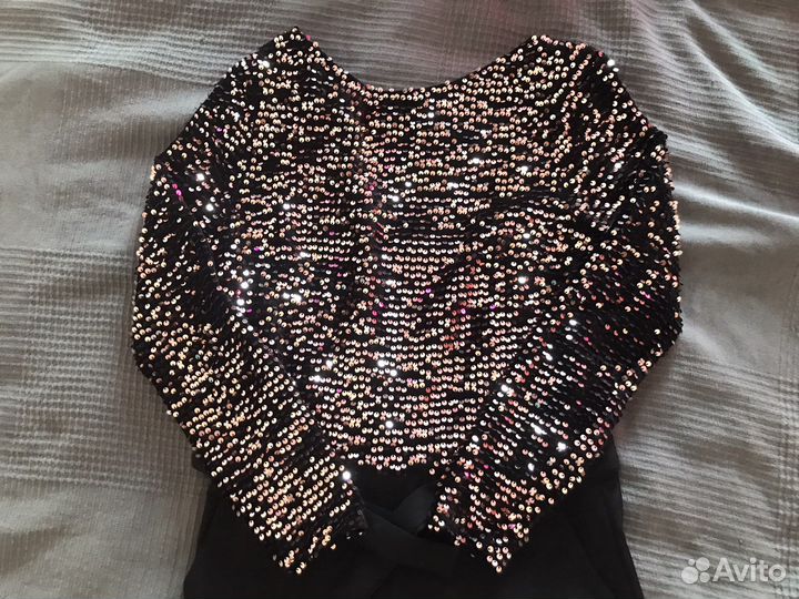 Комбинезон с пайетками