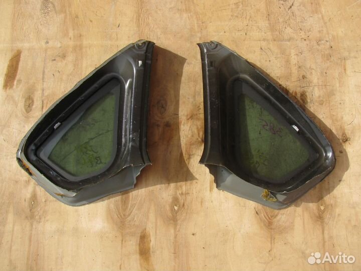 Форточка стекло заднее Nissan Teana J31 J32