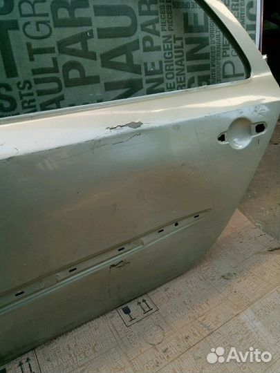 Дверь задняя левая Рено Лагуна 2 лифтбек