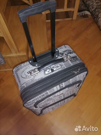 Чемодан на колесах бу большой