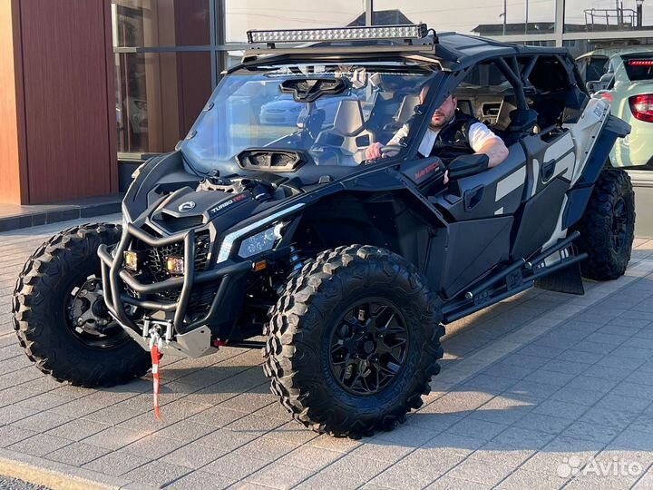 Багги BRP CAN-AM, maverick X3