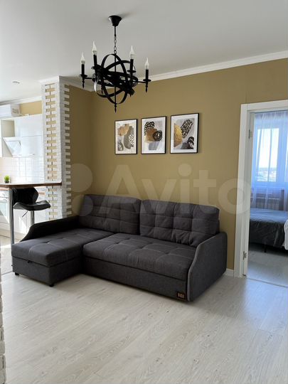 2-к. квартира, 42 м², 13/17 эт.