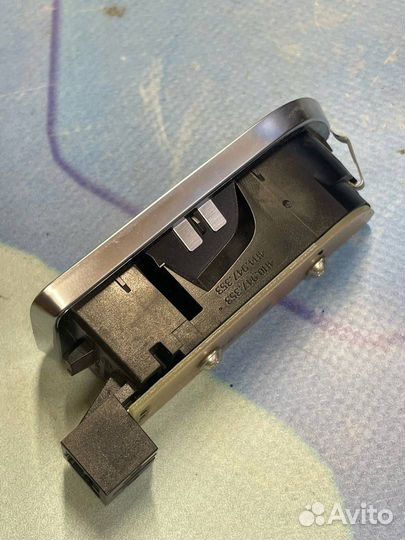 Плафон двери 4H0947353