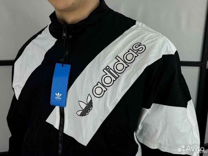 Ветровка Adidas