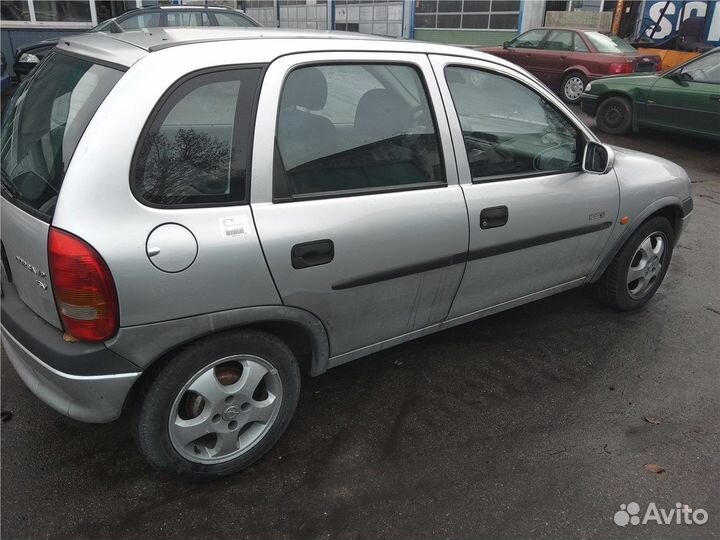 Разбор на запчасти Opel Corsa B 1993-2000