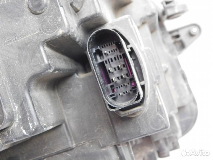 Фара левая Volkswagen Tiguan