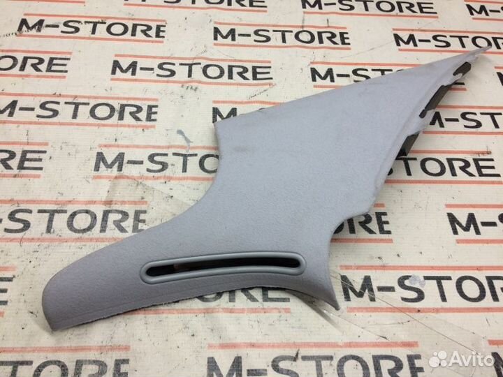 Обшивка стойки задняя правая Mercedes-Benz E-Class