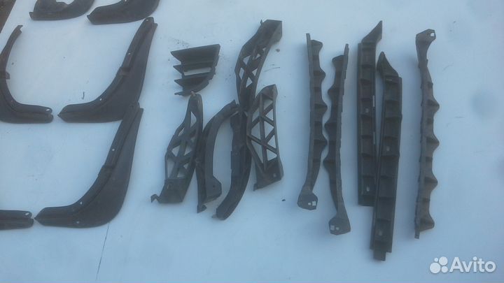 Направляющая заднего бампера Skoda Octavia A5