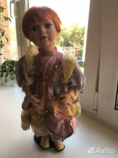 Кукла фарфоровая новая