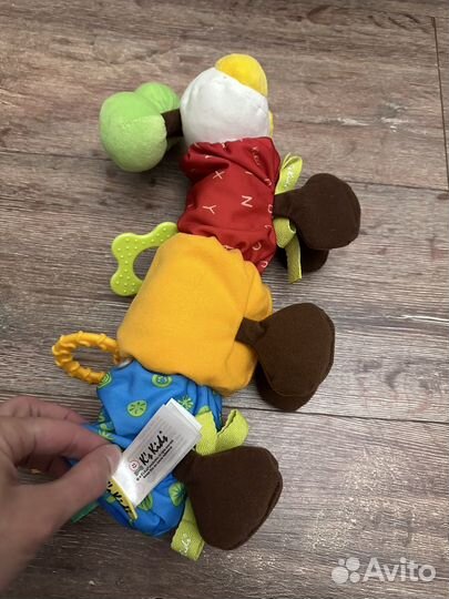 Развивающие игрушки для малышей пакетом