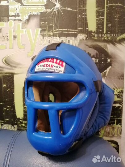 Шлем для единоборств