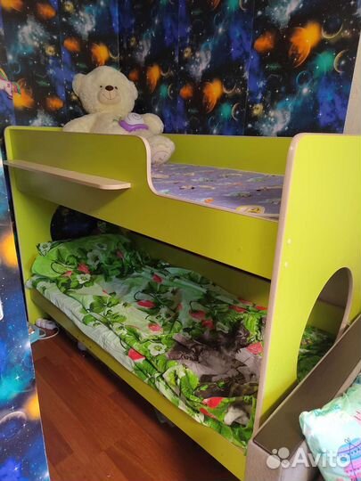 Двухъярусная детская кровать бу