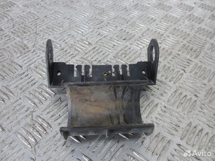 Скоба крепежная MAN 81416850049