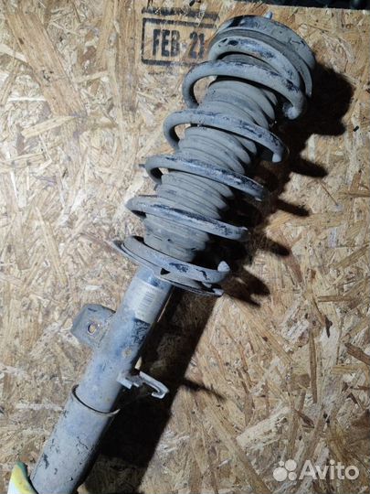 Амортизатор передний правый Bmw E53