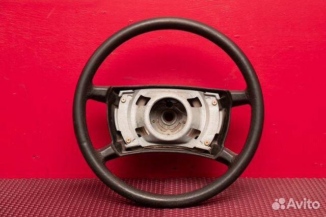 Руль Mercedes E200 W124 M102 1990