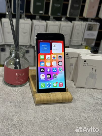 iPhone SE (2020), 64 ГБ