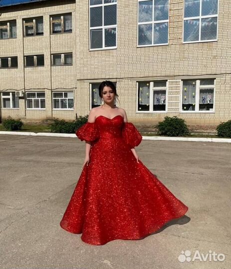 Продам платье