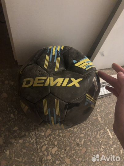 Футбольный мяч Demix