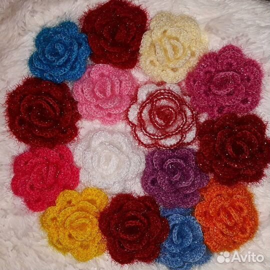 Вязаные розы