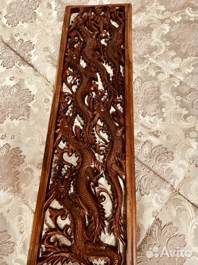 Деревянное резное панно