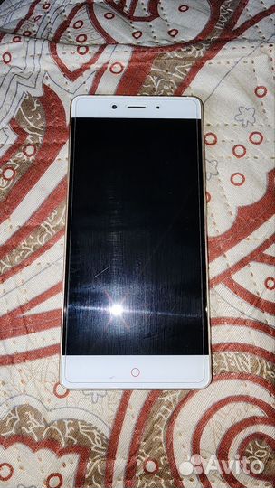 Nubia Z11, 4/64 ГБ