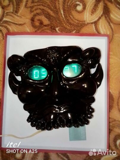 Часы электронные настенные ссср.керамика