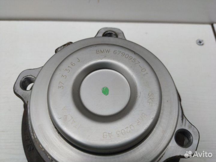 Ступица передняя Bmw 6 F06 N63B44B 2013