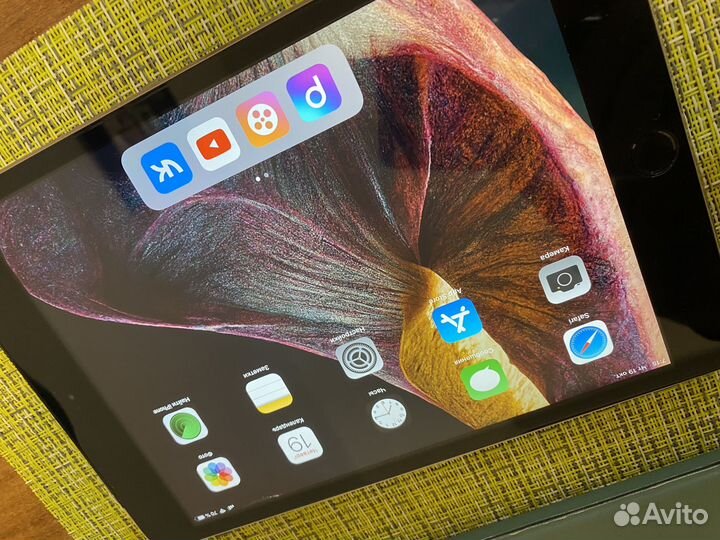 iPad mini 3 64gb wi fi + sim