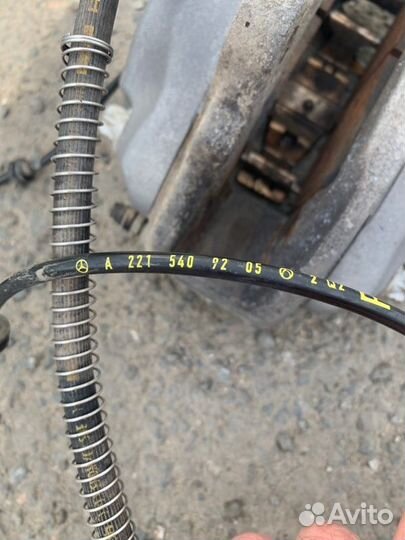 Суппорт передний правый Mercedes S 500 4Matic W221