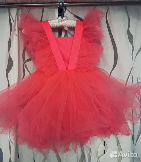 Нарядное платье на девочку 116