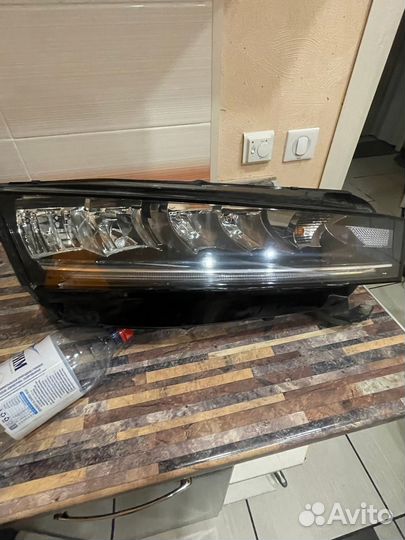 Фара (R) LED Skoda Octavia 4(A8) 19-23 Б/У Orig