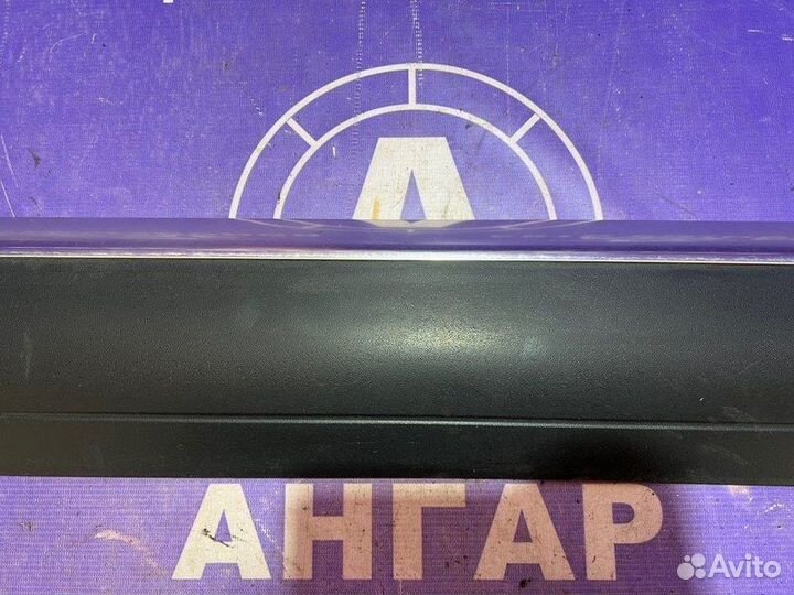 Накладка на дверь задняя левая Volkswagen Touareg