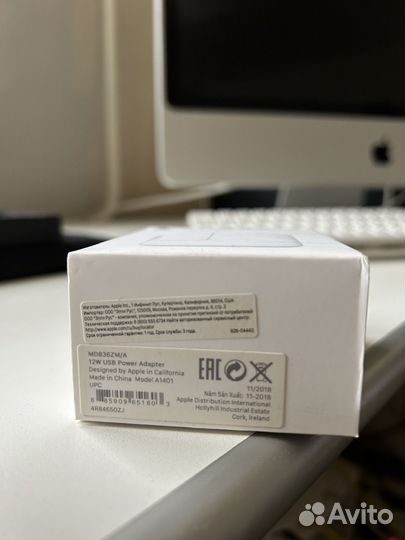Зарядка Apple 12w оригинал новая