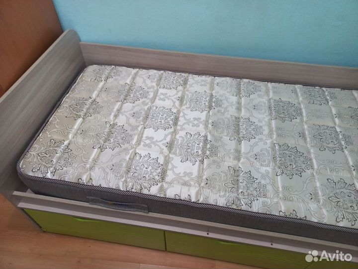 Кровать односпальная с ящиками