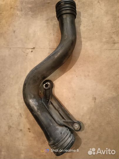 Патрубок интеркулера короткий volkswagen passat b6